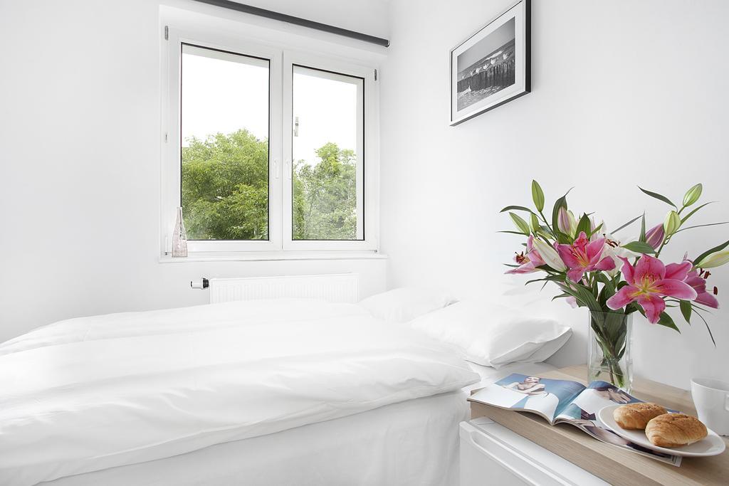 Aparts Apartment *