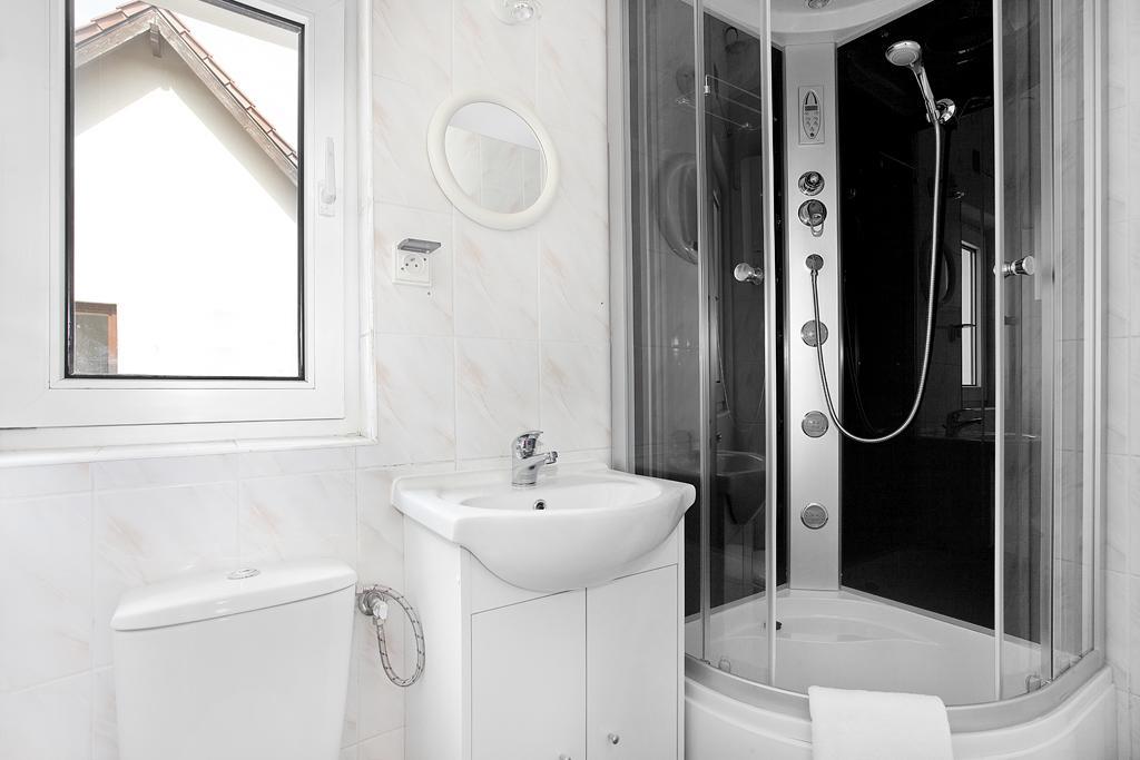 Apartament Aparts *